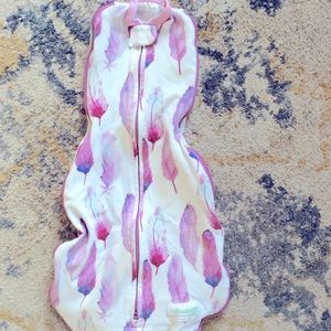 Woombie adjustable swaddle